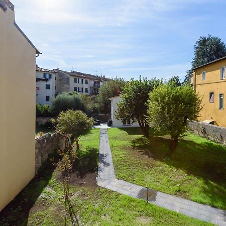 Heart Of Lucca Style Whitin The Walls Exterior photo